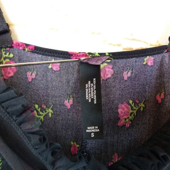 VTG Victorias Secret Slip Dress S Black Roses Ruffles Sexy Little Thing Y2K 90s - Picture 13 of 14